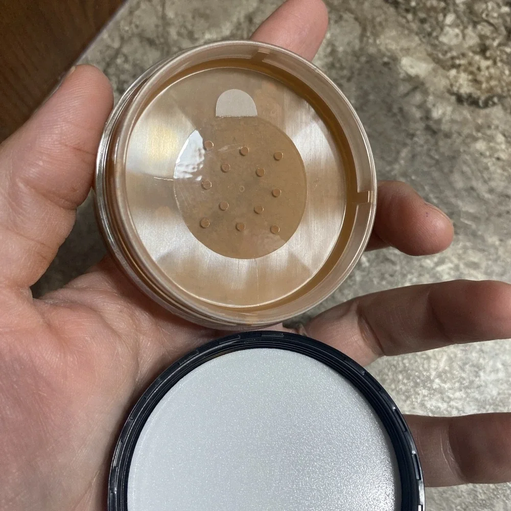 Rare Bobbi Brown Skin Foundation Mineral Makeup‎ Rich SPF 15 Full Size .2oz/6g